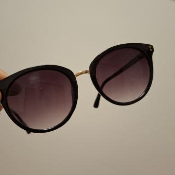 SUNČANE NAOČALE - NOVO
