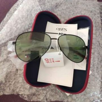 Sunčane naočale TH, veličina L, NOVE!!