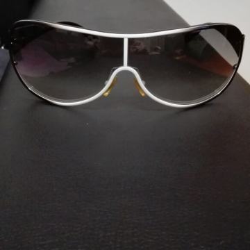 Sunčane naočale Vogue