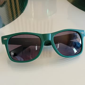 SUNČANE NAOČALE ZELENE NOVO