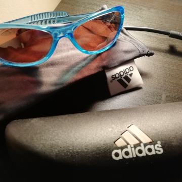 SUNČANE, SPORTSKE NAOČALE, ADIDAS + GRATIS FUTROLA I VREČICA!