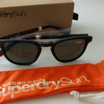 Superdry sunčane naočale