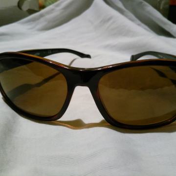 Ženske sunčane naočale Arnette-kao nove