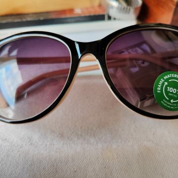 Ženske sunčane naočale, nove sa etiketom, nenošene, 100% UV zaštita