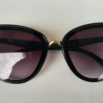 Ženske sunčane naočale HOUSE brend.