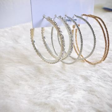 3 para MODERNIH NAUŠNICA