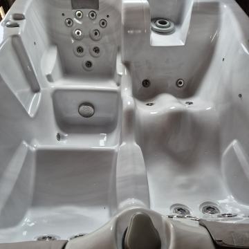 Jacuzzi