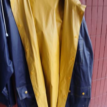 Kiša kabanica-vel.L-dva lica-plavo -žuta-Kratki model