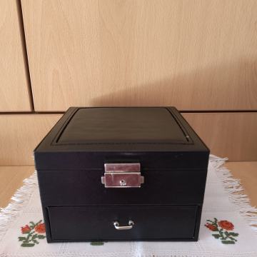 Kutija za nakit sa ogledalom na zaključavanje SNIŽENO