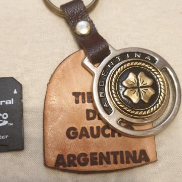 Metalno kožni privjesak sreće...Djetelina Argentina