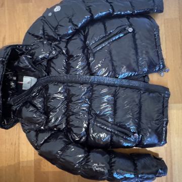 Moncler maya black jacket