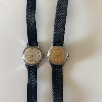 Prodajem   deset satova