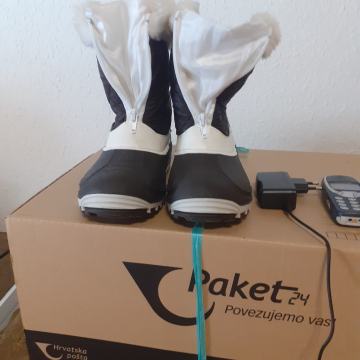 Prodajem gumene čizmice