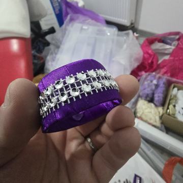 Prsteni za salvete ljubičasti sa cirkonima