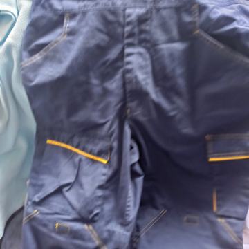 Radne hlače br.52-vel.L-plave s tregerima -Novo