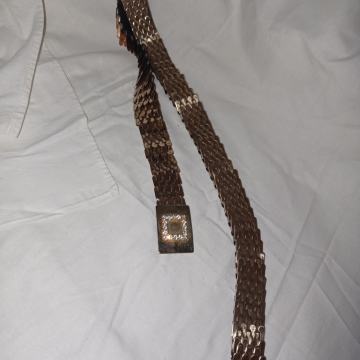 Remen -Boho stil-Zlatni poldožen gumom-95cm