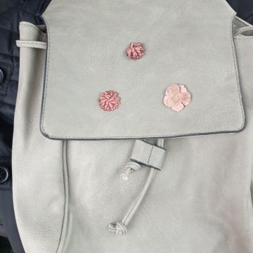 RUKSAK s cvjetićima