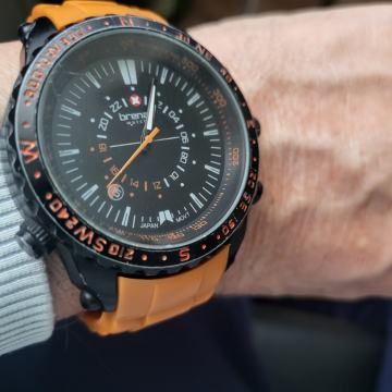 Sat ručni na baterije brenatt Japan MOVT,WATCHES vidi slike!