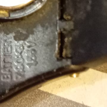 Sat ženski SWATCH SWISS crni