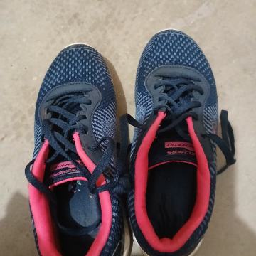 TENISICE br.36 -SHECERS