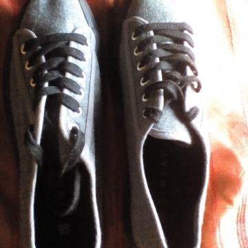 TENISICE -SINSAY-br.41-Novo