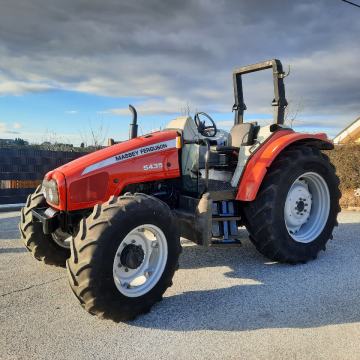 TRAKTOR MASSEY FERGUSON 5435