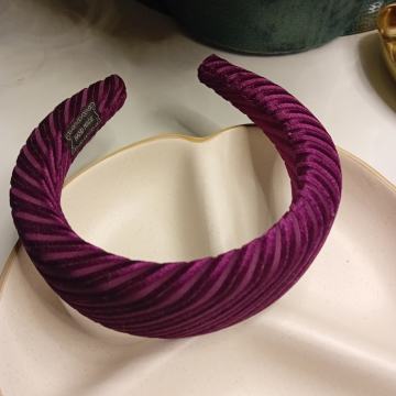 LJUBIČASTI RAJF ZA KOSU - NOVO