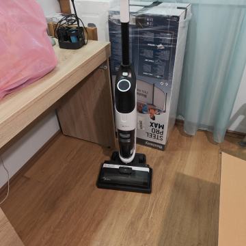 Midea štapni usisavač
