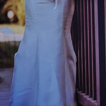 Prodajem vjenčanicu Sherri Hill, jednom korištena