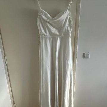 Vjenčanica…NIKAD NOŠENA!