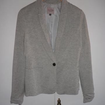 BERSHKA - ŽENSKI LAGANI PAMUČNI SAKO 38 M