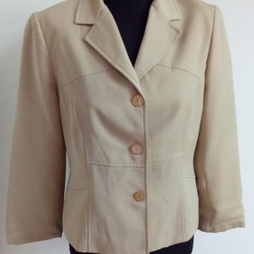 Bež strukirani sako 38 40