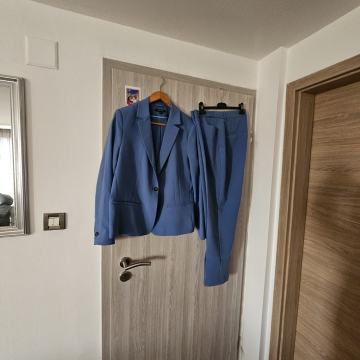 Comma žensko odijelo 44