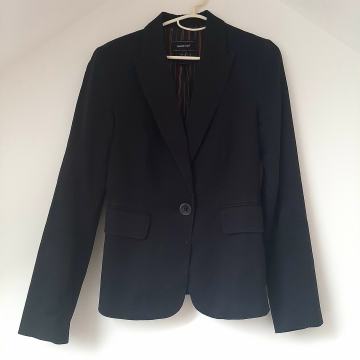 Crni strukirani sako Mango 36 novo