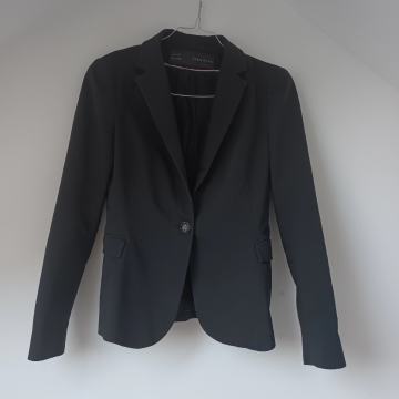 Crni strukirani sako Zara 36