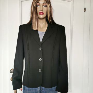 Crni ženski lagani sako original TUZZI broj 42 - L