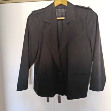 Crni ženski sako original model KROJ ŠKOFJA LOKA  od M - XL