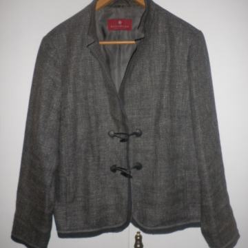 DINO MODA - ŽENSKI ELEGANTNI VUNENI SAKO 42 L