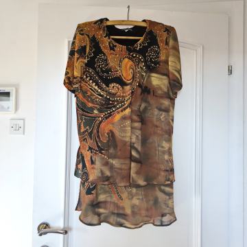 Divan ženski elegantni komplet - suknja i bluza DALIDA PARIS br.L-XL