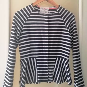 Sako na prugice s peplumom