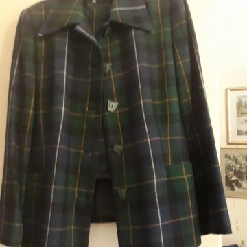 karirani kostim 42/44