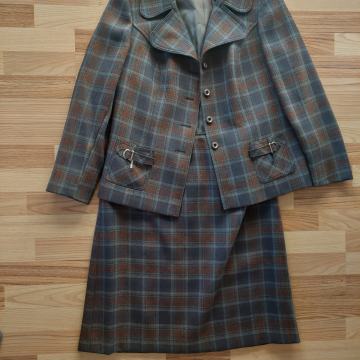 Karirani vuneni komplet