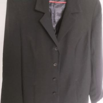 Klasični crni sako 42