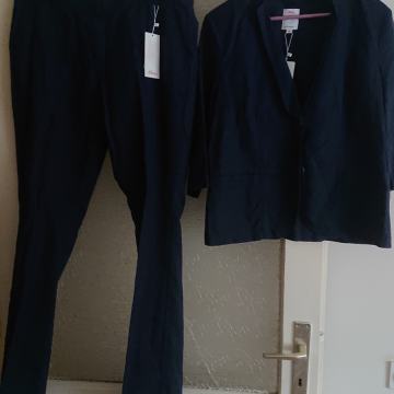 Komplet hlače-jaknica, novo, S. Oliver