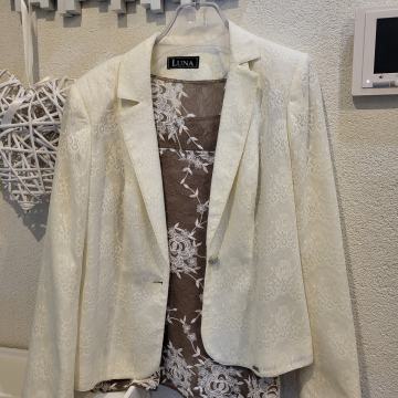 Komplet(sako,suknja,bluza)