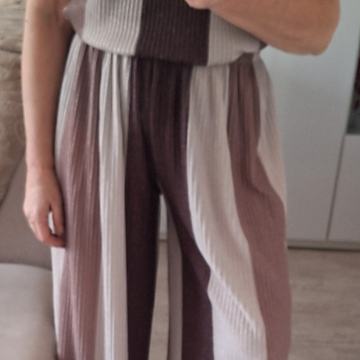 Novi komplet, hlače i majica