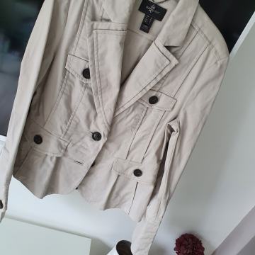 MANGO PREKRASAN BEŽ SAKO