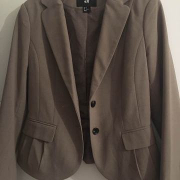 Prodajem sako vel. 36, kao nov!