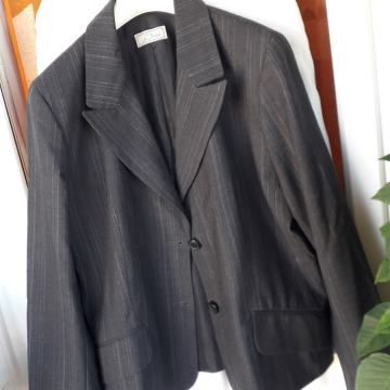 PRUGASTI SIVI VUNENI SAKO L/42