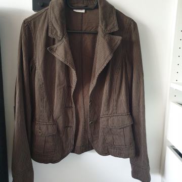 Prugasti smeđi sako / jakna S